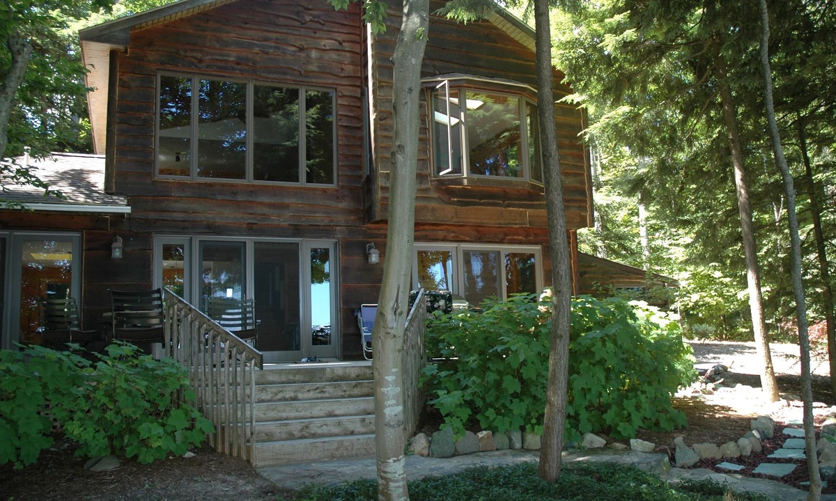 Traverse City House | Omena Paradise on Traverse Bay Awaits! Private Beach! Summer 2026 Openings!