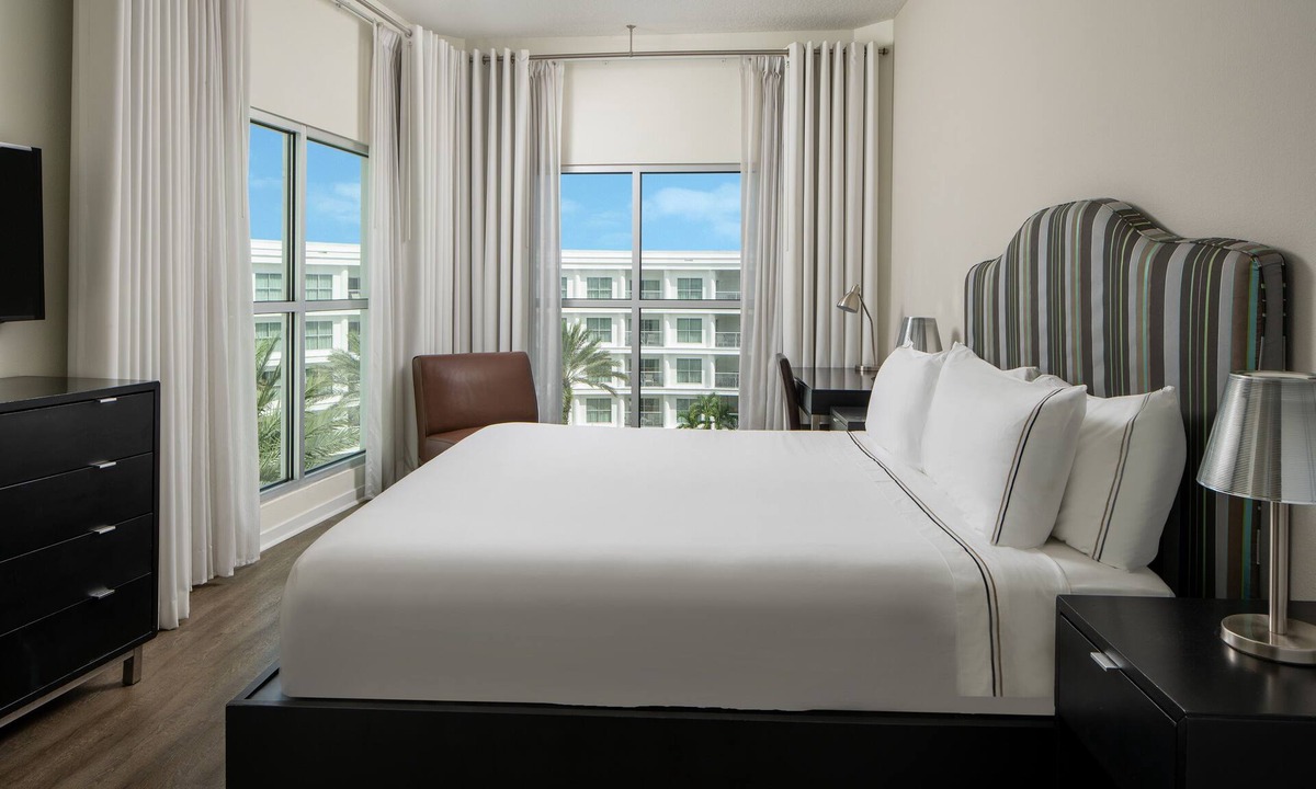 Celebration Apartment | One-Bedroom Apartment near Disney