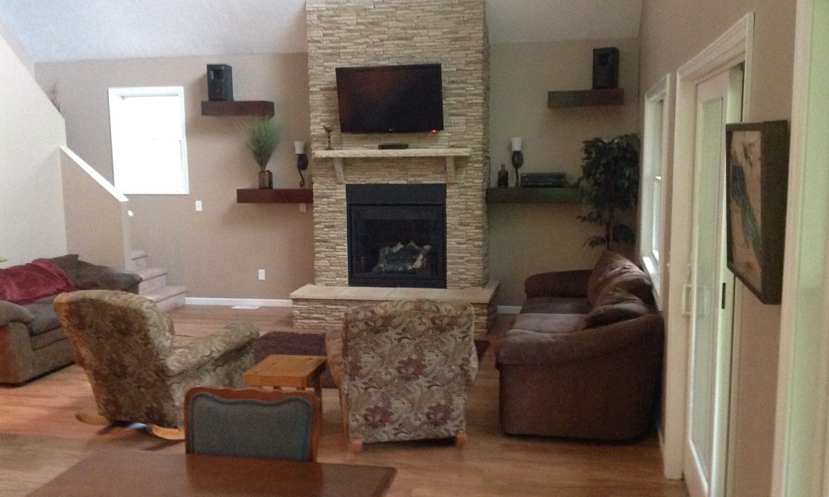 Beulah House | Open Aug 24-26 2026 with 3 night minimum!