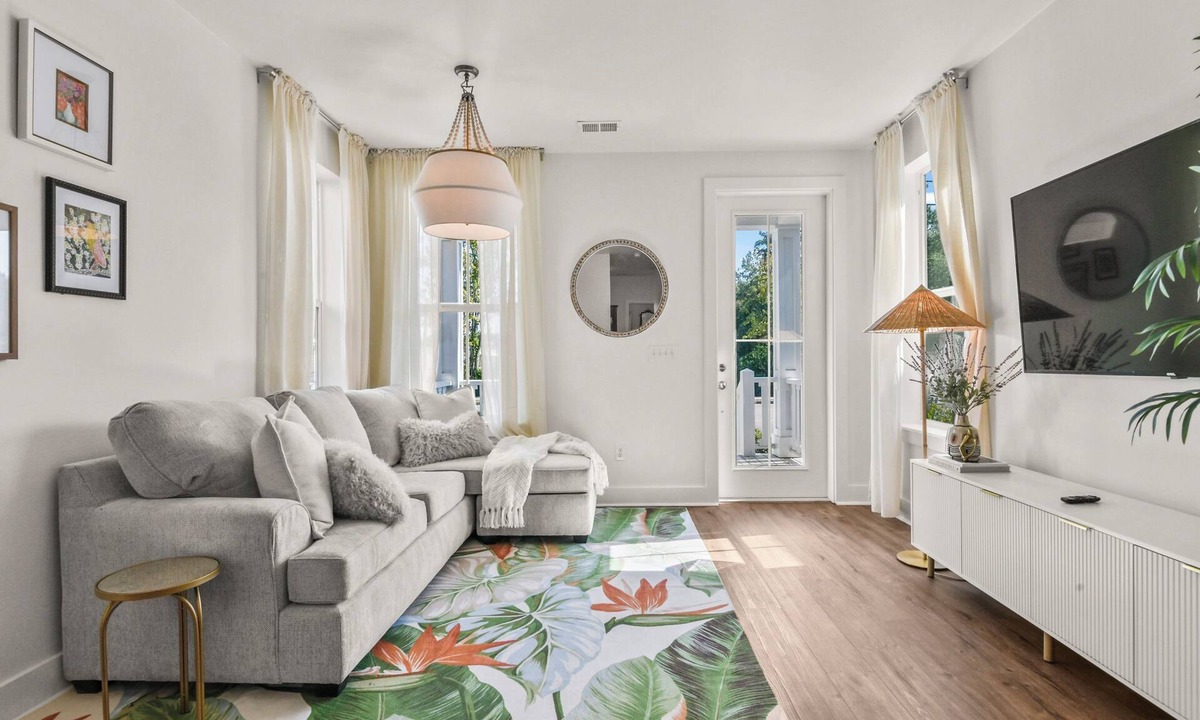 Ocean Springs Cottage | OS OASIS- Cozy 3-Bedroom Cottage with Golf Cart - Minutes from Beach & Downtown