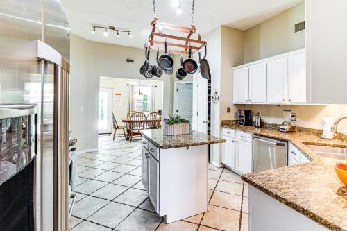Ono Island House | Outdoor Oasis: Group Getaway in Pensacola!