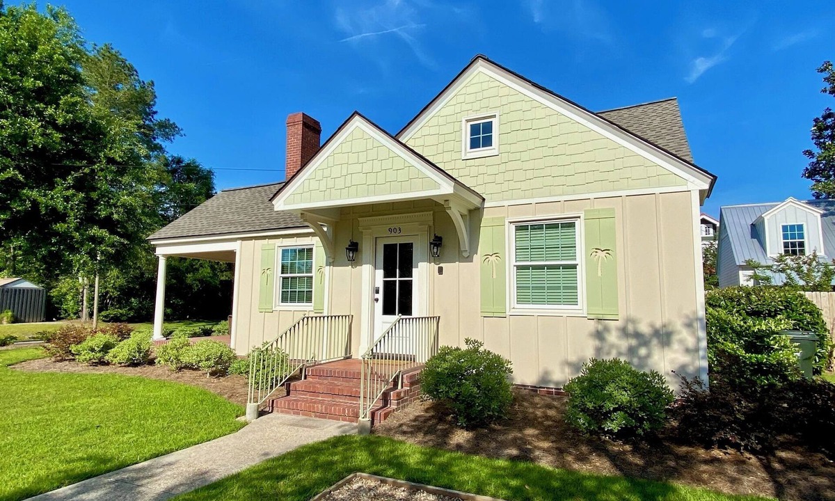 Moultrie House | Palm Cottage by Kirk Murphy Hospitality