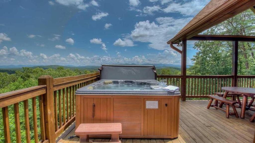 Blue Ridge House | Panoramic Grace