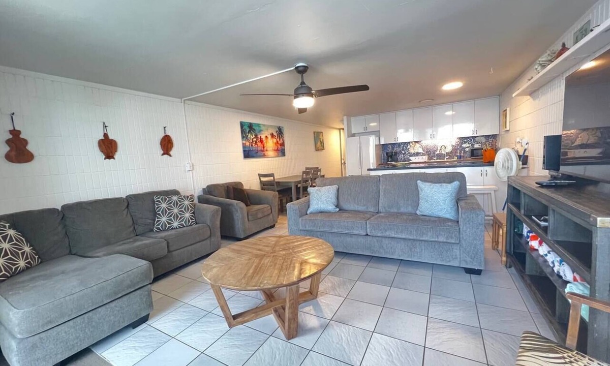 Punaluu Apartment | Panoramic Ocean View 8