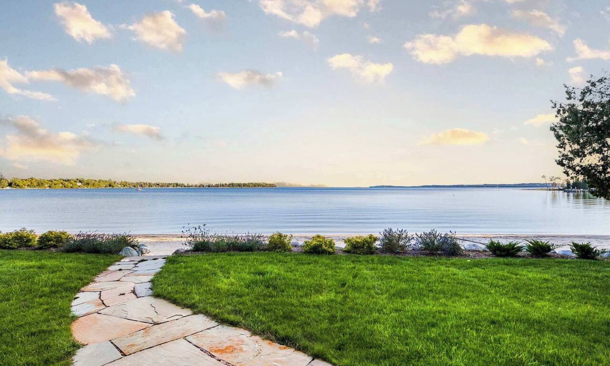 Northport Cabin | Paradesia Cove