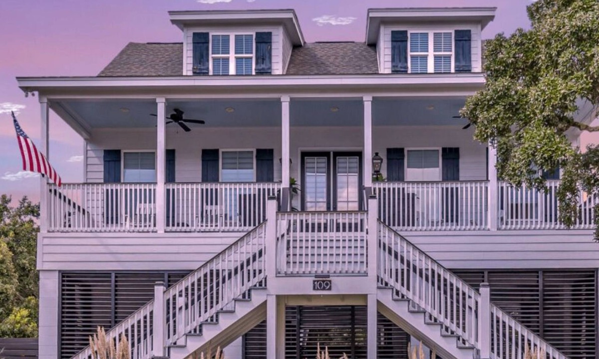Pass Christian House | Paradise in the Pass|Sleeps 8|Swimming Pool|Backyard Oasis