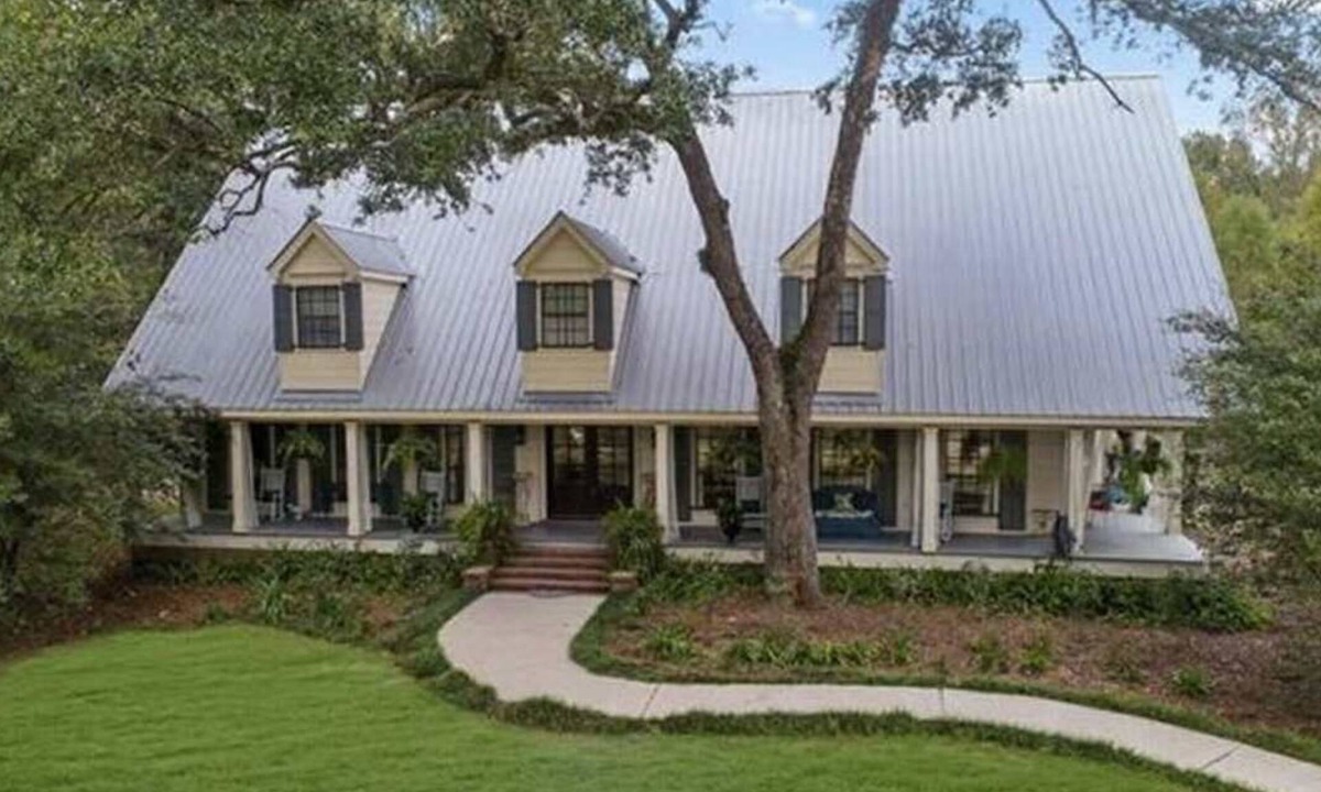 Madisonville House | Party in New Orleans, Rejuvenate in Madisonville! 528 Hwy 1085, Madisonville, LA