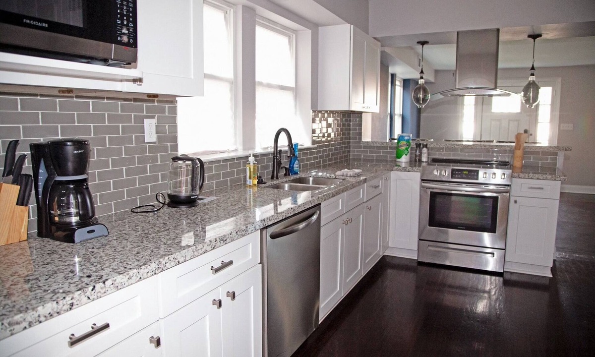 Gentilly Terrace House | Peaceful New Orleans Home! Perfect for your family or company.