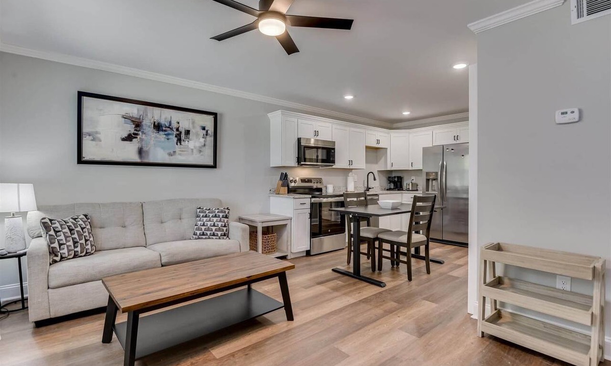 Peach Orchard Apartment | Pines at 5 Corporate Furnished Rentals Suite 110