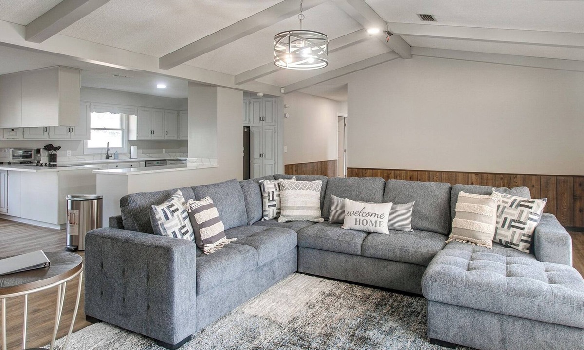 Douglas Cottage | Pond View, Fishing, Bbq, Fireplace, and More