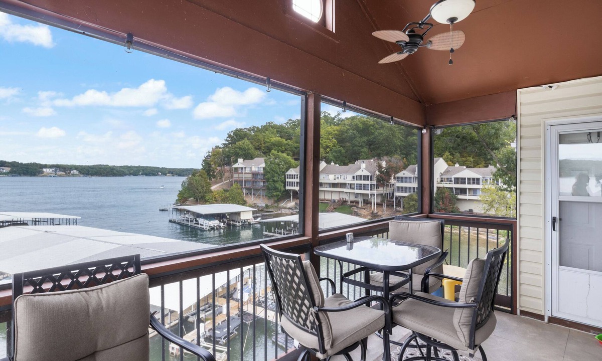 Osage Beach Condo | Poolside Condo With Amazing Lake Views & Design
