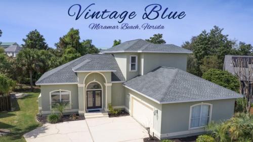 Avalon Beach Estates House | Private Beach & Community Pool