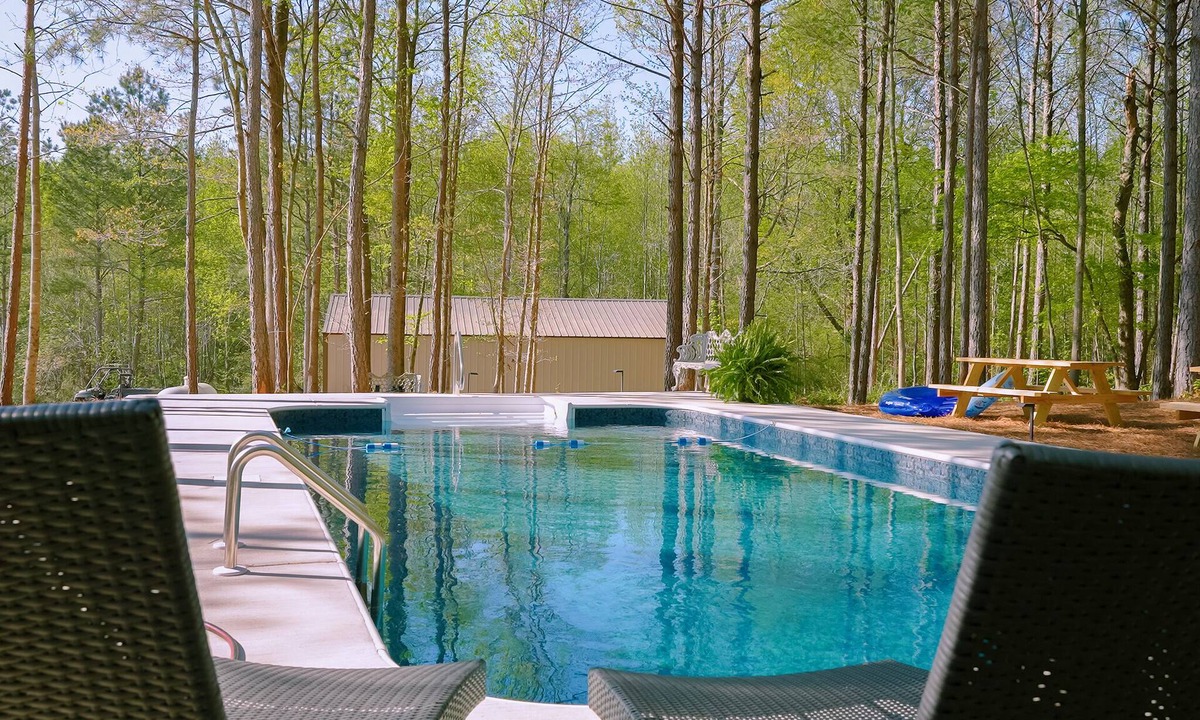 Cullman House | Private Heated Pool, Fishing pond, zip line. Private 10 acre getaway!