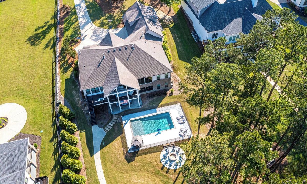 Eatonton House | Private Pool+Game Room+Private Dock on Lake Oconee
