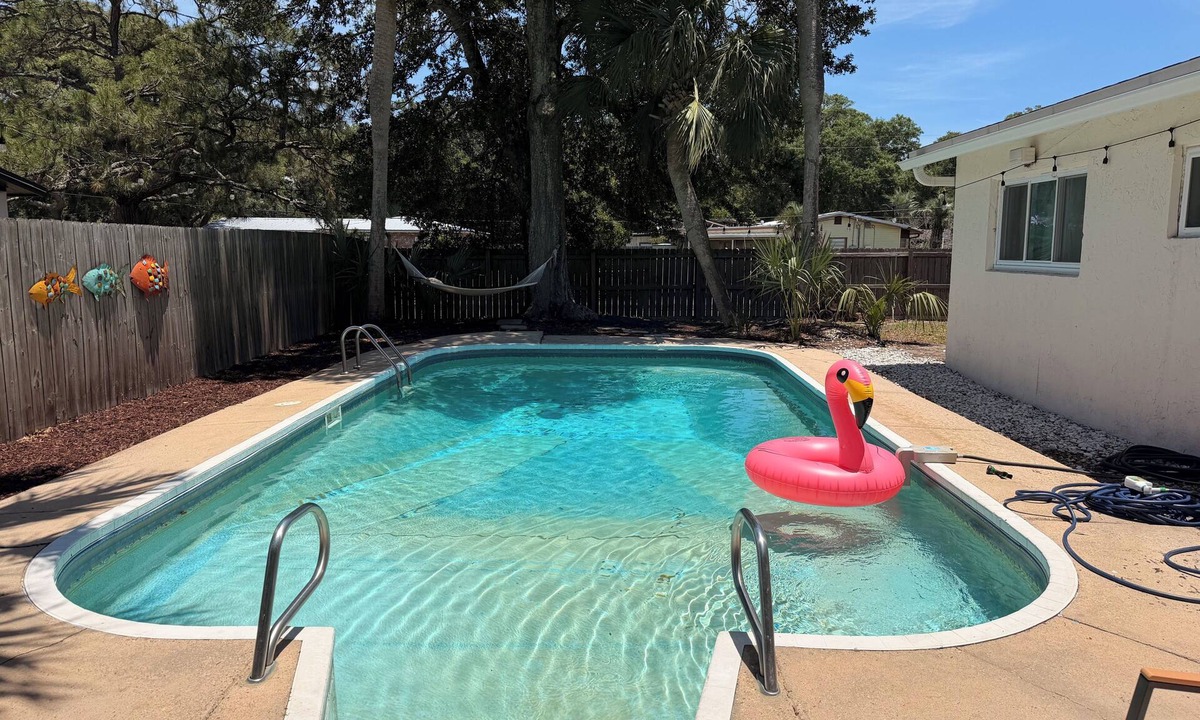 Mary Esther House | Private Pool Near Okaloosa Island+Destin+Navarre. Sunny Days Beach Escape