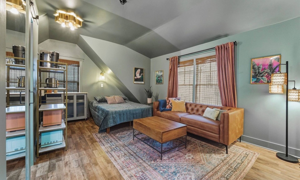 East Side Apartment | Private, Stylish, and Relaxing East Atlanta Studio with Pool and Patio