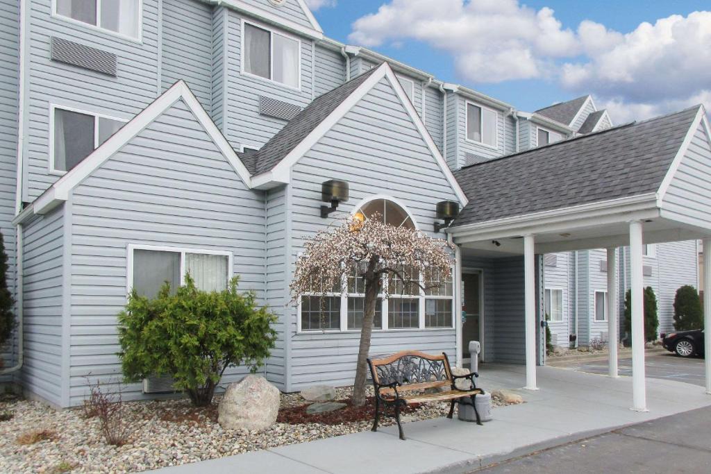 Mount Pleasant Hotel | Quality Inn Mount Pleasant