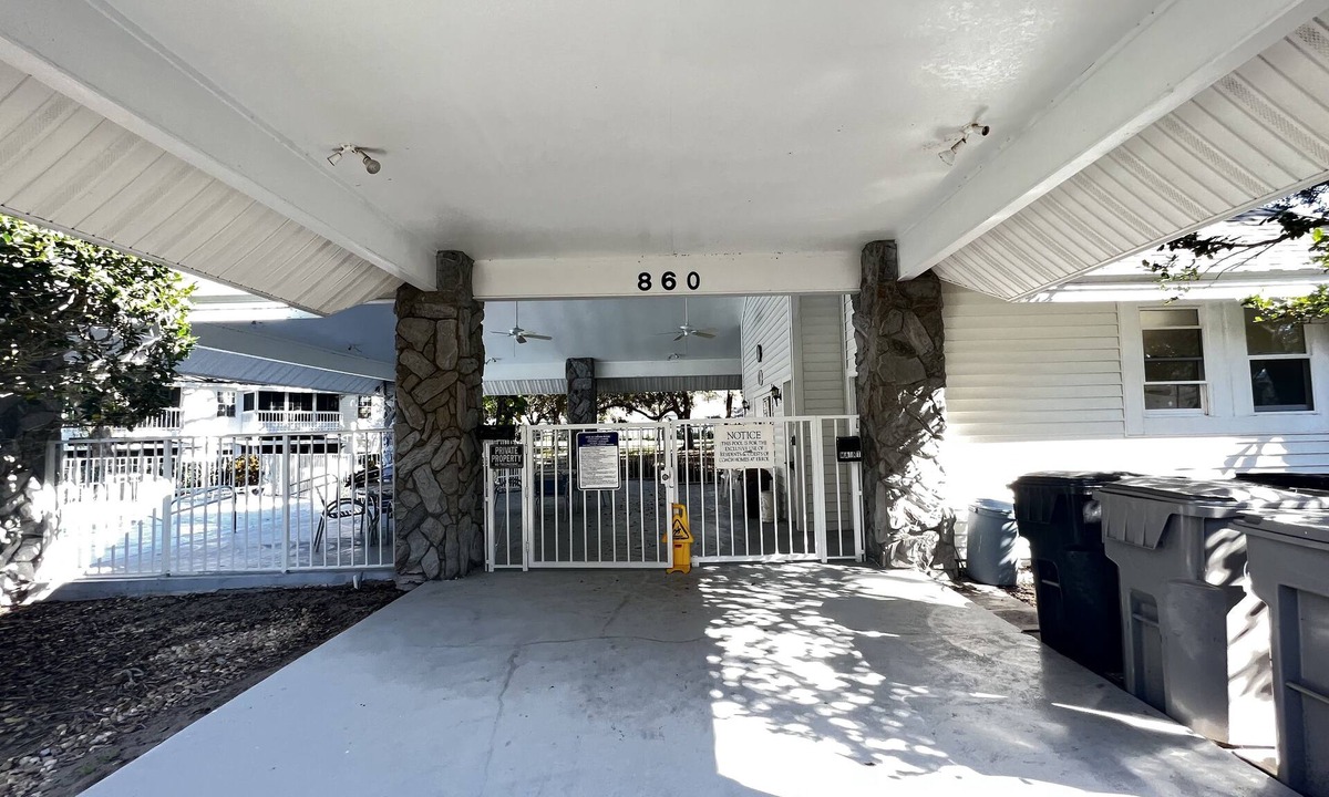Plymouth Condo | Quiet community, 40 min from the beach, 20 min from theme parks. Newly Renovated