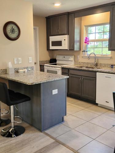 Milton House | Quiet & Peaceful cottage