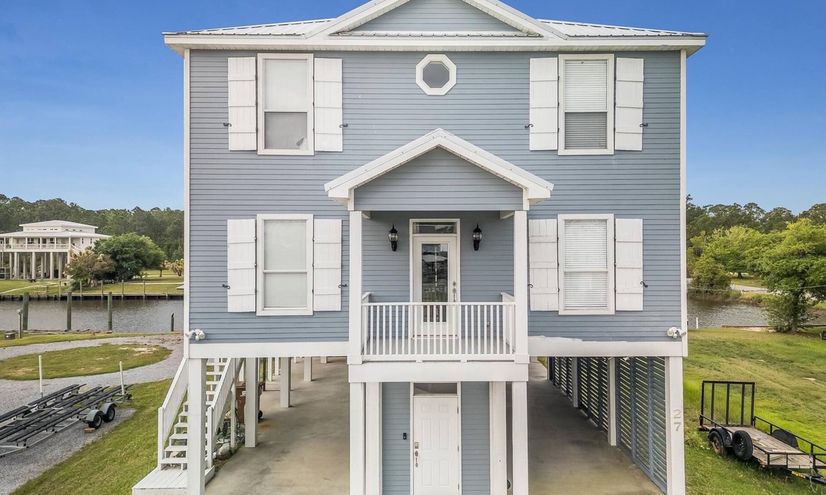 Pass Christian House | Relax! Unwind! Get In A Flip Flop State Of Mind!