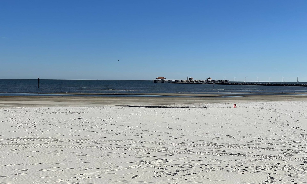 Mississippi City House | Relaxing Beach Getaway Retreat- sleeps you to 12+