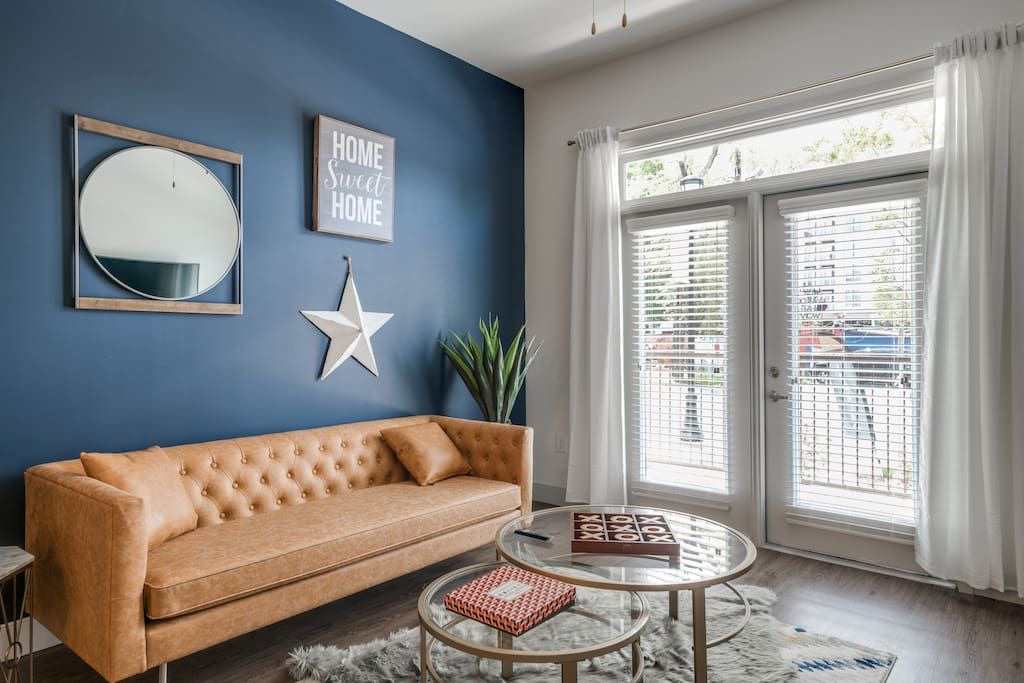 Oakland Apartment | Remarkable 2BR Suite Downtown