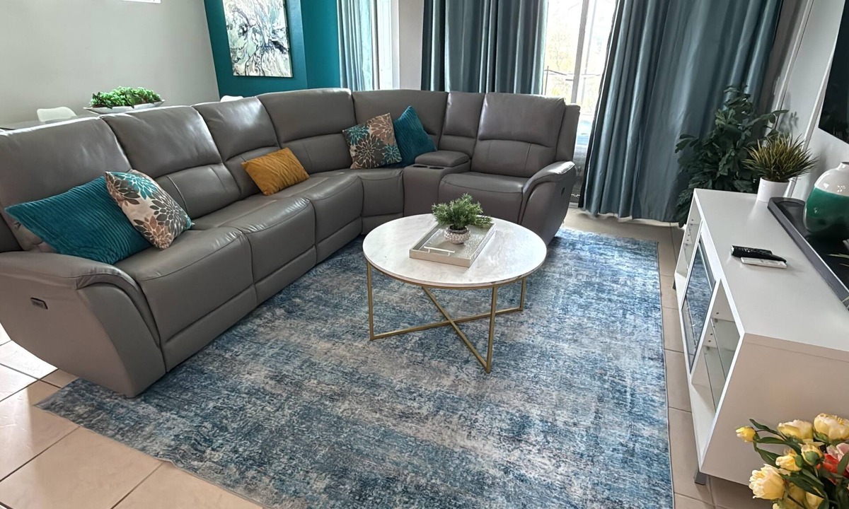 Davenport House | Retreat 5 Bed Townhome screened Private Pool