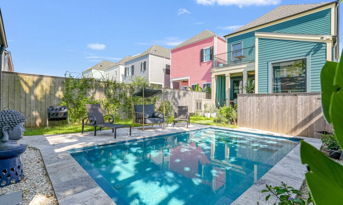 Algiers Point House | River View Luxury with Heated Pool & Take Ferry to French Quarter