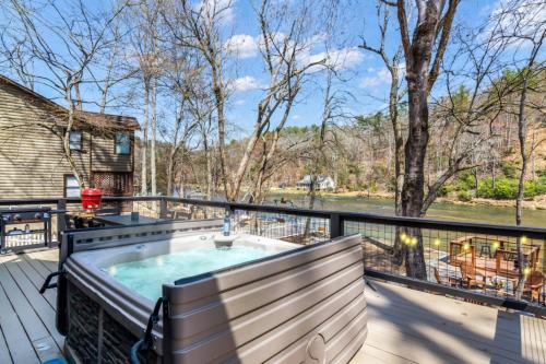 Ellijay House | Riverfront Cabin, Tubing, PlaySet, Resort