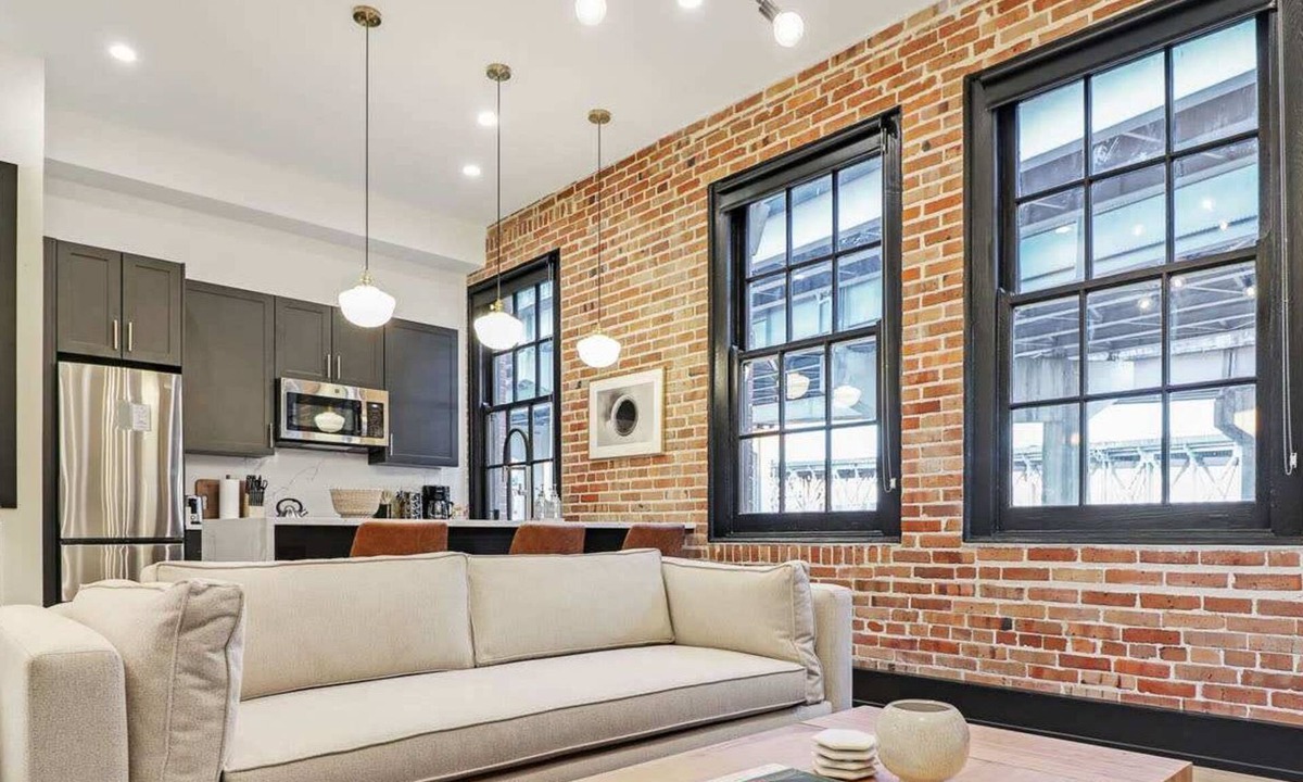 Arts/Warehouse District House | Roami at The Lola | Convention Center | 1 Bedroom