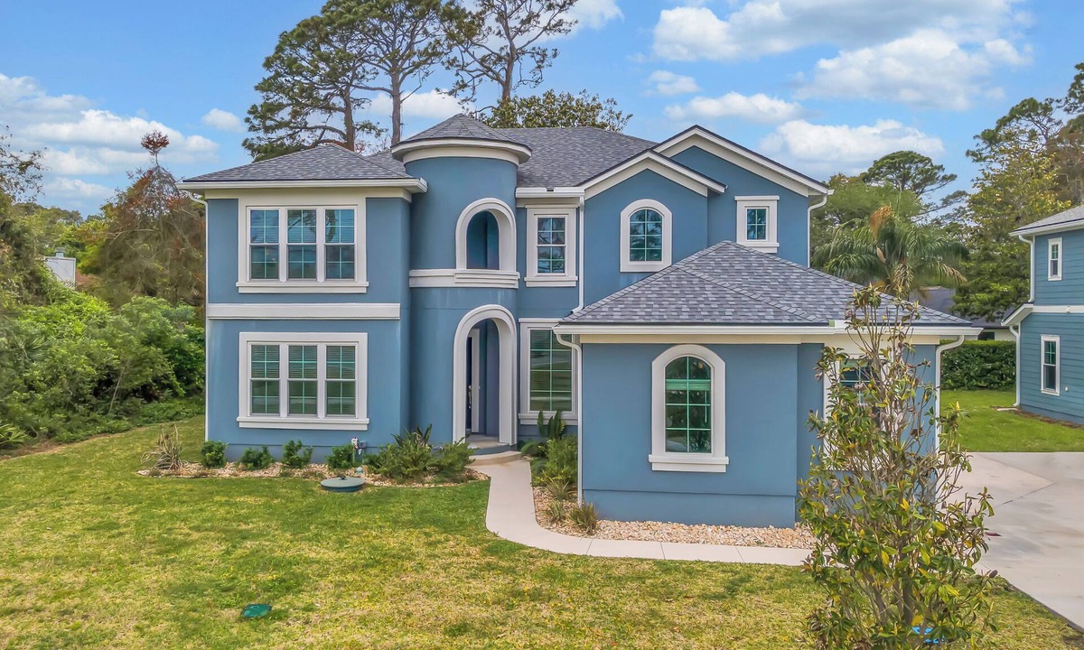 Ponte Vedra Beach House | Salt Air | 6BR Game Room Walk to Beach Luxe