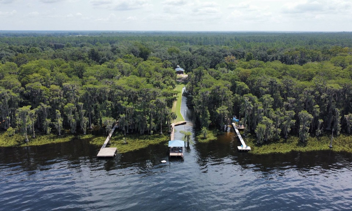 Melrose House | Santa Fe Lake Front with Canal for your Boat