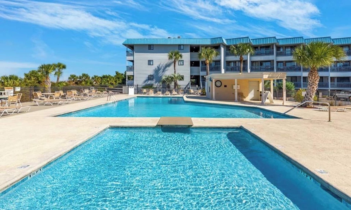 Tybee Island Condo | Savannah Beach Racquet Club by Tybee Vacation Rentals