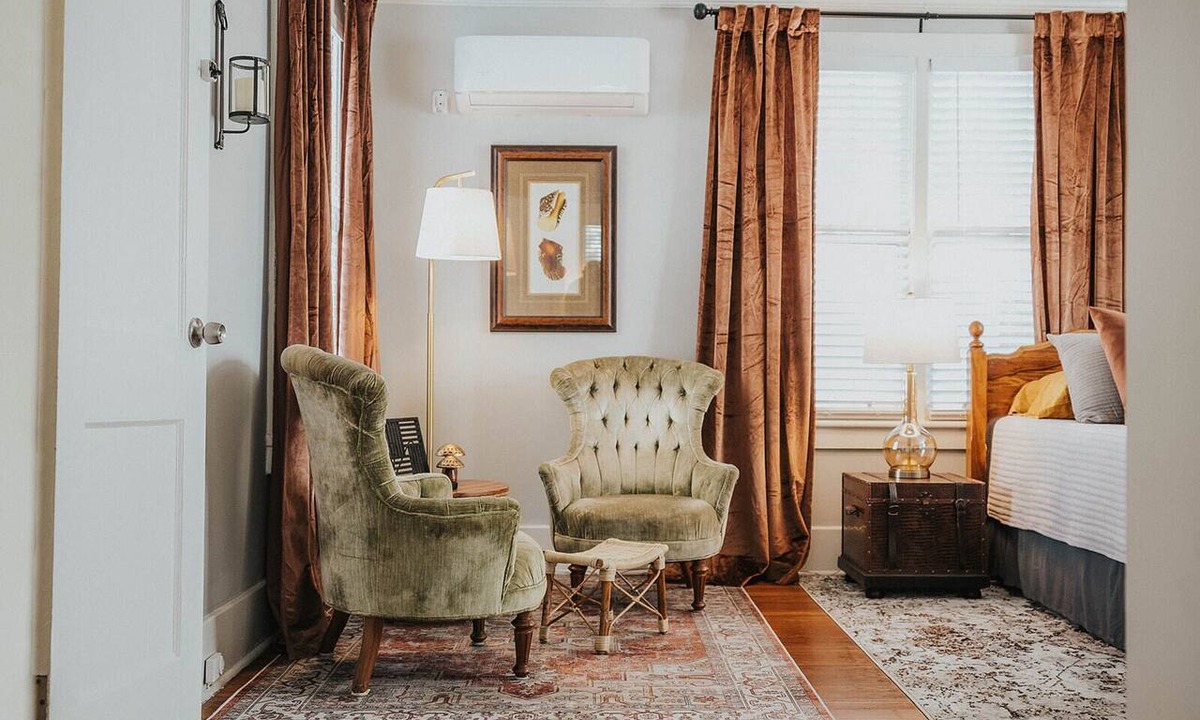 Midtown Apartment | Savannah Vintage Haven - Thomas Square