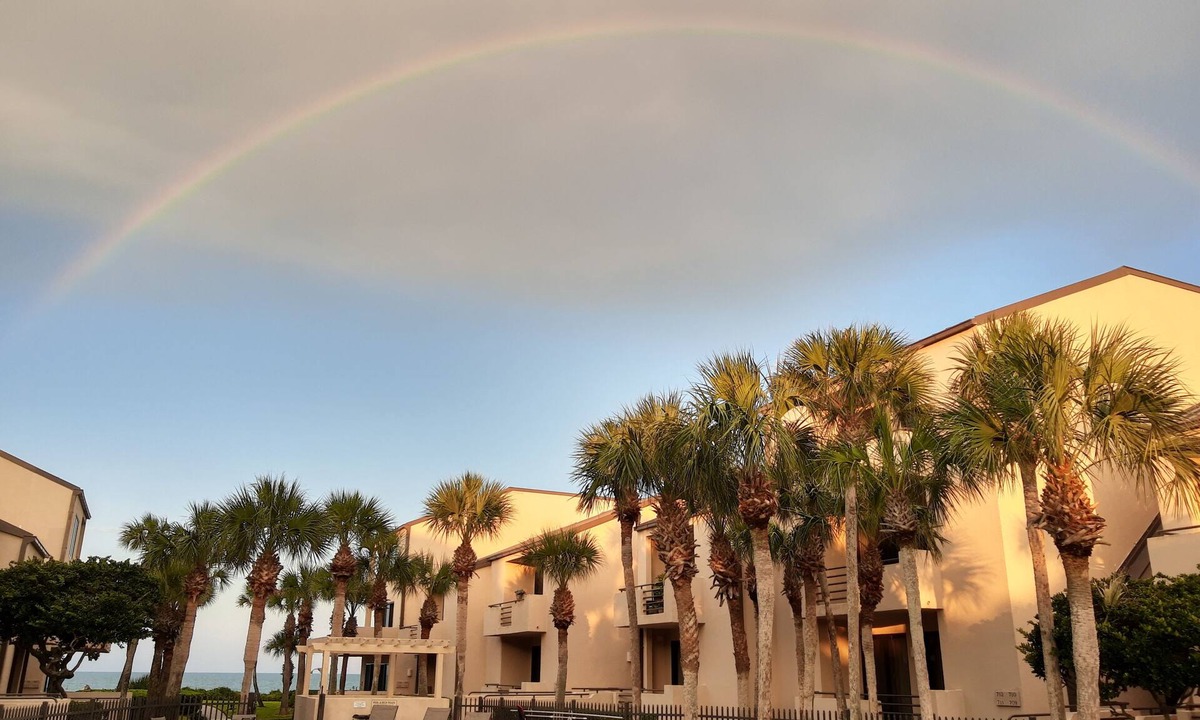 Sawgrass Condo | Sawgrass beach front condo with pool.Minutes from TPC.