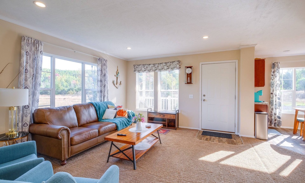 Rapid City House | Scenic Retreat w/Fire Pit: Near Shanty Creek