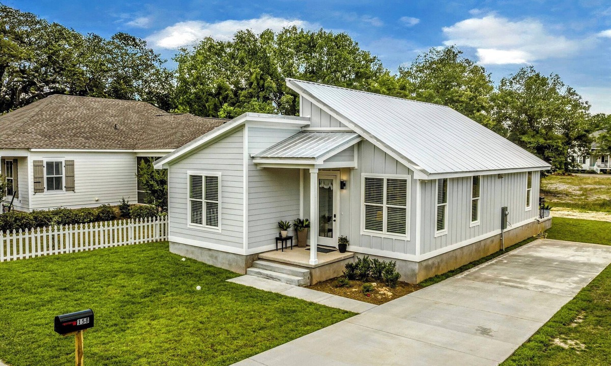 Mississippi City House | *Sea Salt by the sand* Walk to beach/seafood/fishing