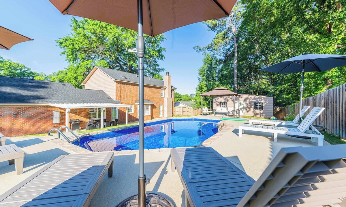 Columbus House | Serene Pool retreat w/Games Near Fort Moore