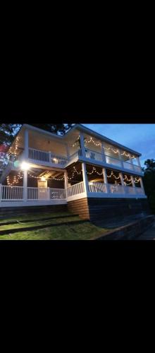 Titus House | Shad Cove Lake Rentals