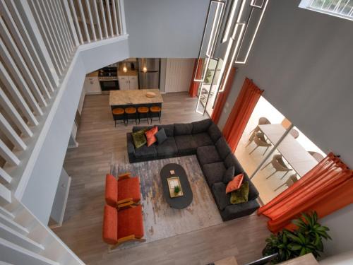 Solana Villa | Six Bed Pool Villa in Resort -Close to Disney