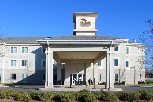 Evergreen Hotel | Sleep Inn & Suites Evergreen I-65