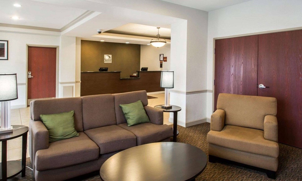 Palatka Hotel | Sleep Inn & Suites Palatka North