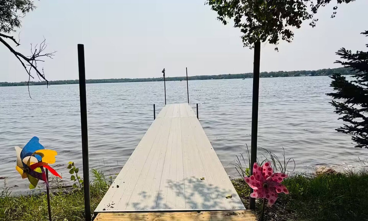 Carp Lake Cabin | Slice of Paradise, Lakefront, near Mackinaw City.