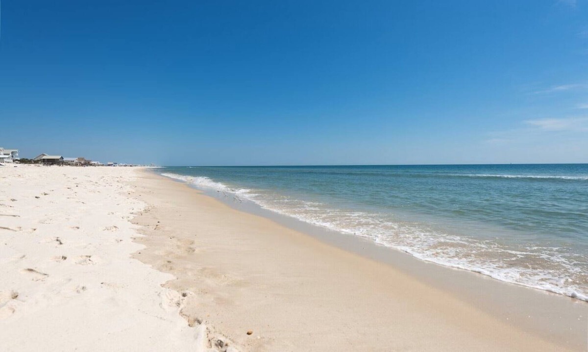 Southpointe House | South of Somewhere - Beachfront Retreat with Private Pool, BBQ, Steps to Beach!