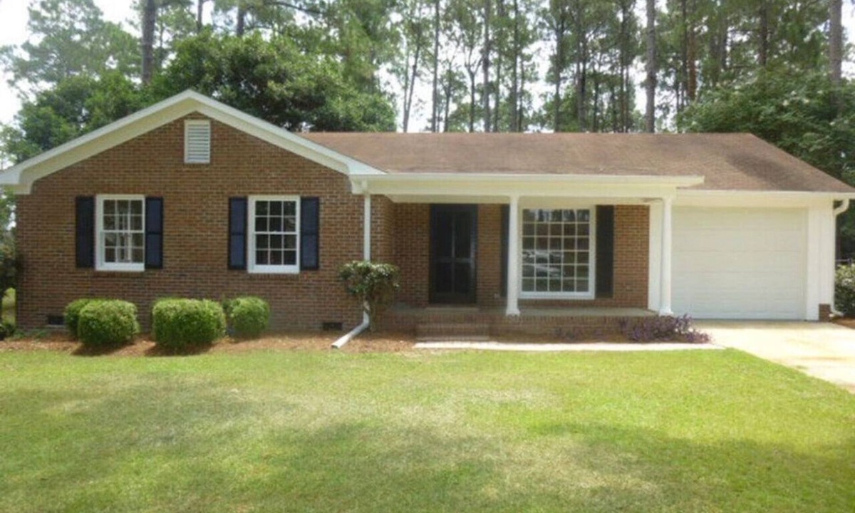 Sylvester House | Southern Luxuries Rosewood - Beautiful Romantic!