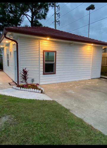 Kenner - Louis Armstrong International Airport Apartment | Southern’s Beauty 1 Very close to Airport
