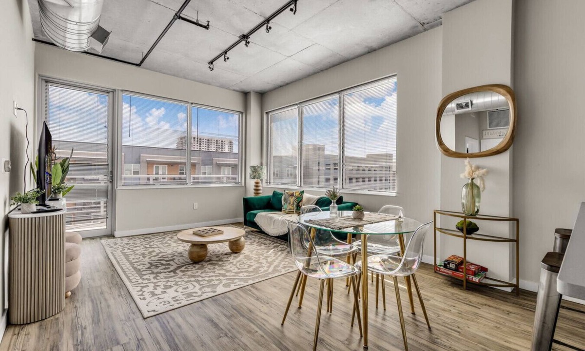 Birmingham Apartment | Spacious 2BR Retreat– Perfect for Tropicana Events
