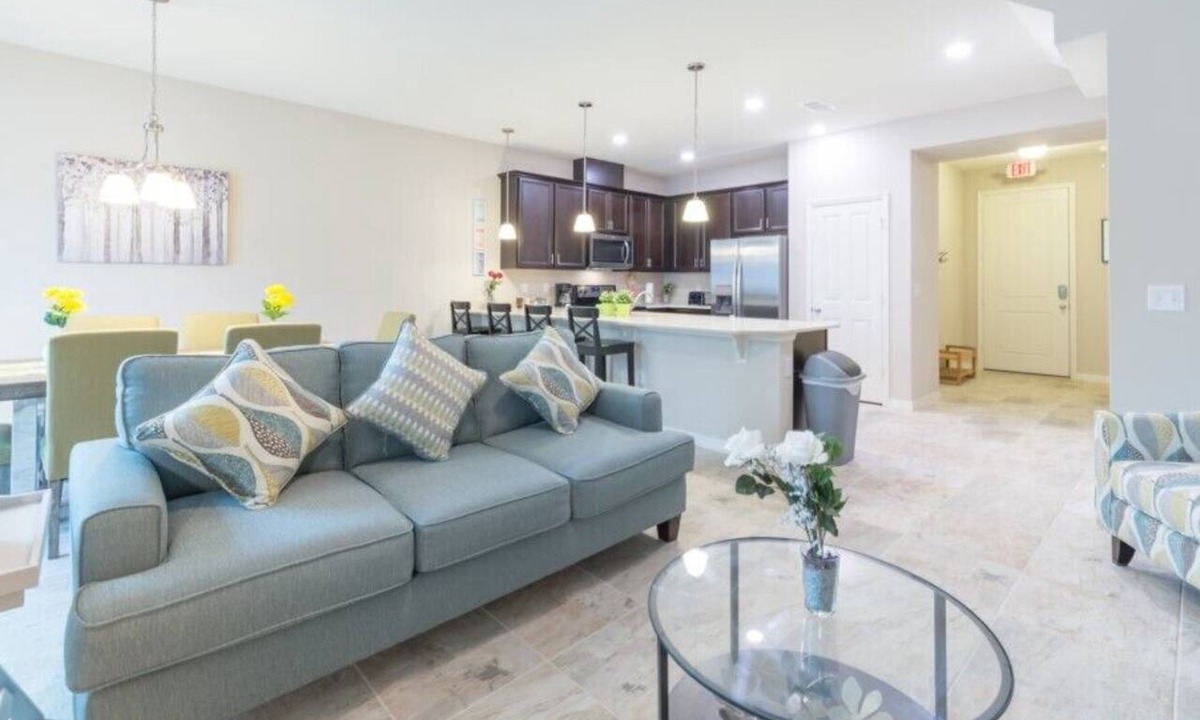 Indian Wells Apartment | Spacious 4BR Kissimmee Townhome in Osceola County, perfect for families!
