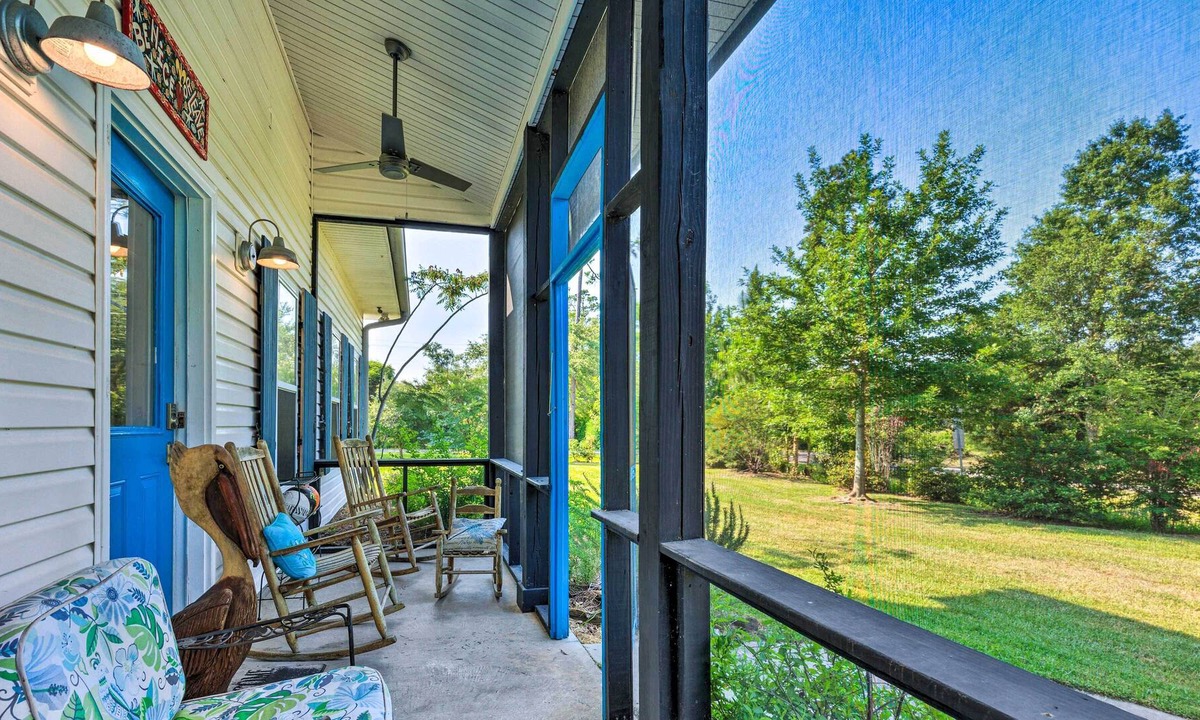 Waveland Cottage | Spacious Family Home Near Waveland Beach!