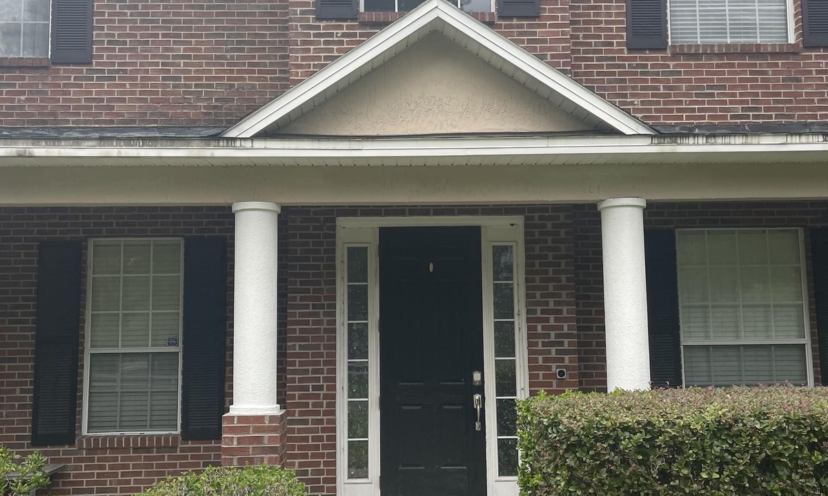 OakLeaf Plantation House | Spacious house in quiet neighborhood near shopping center, Max 6 guests